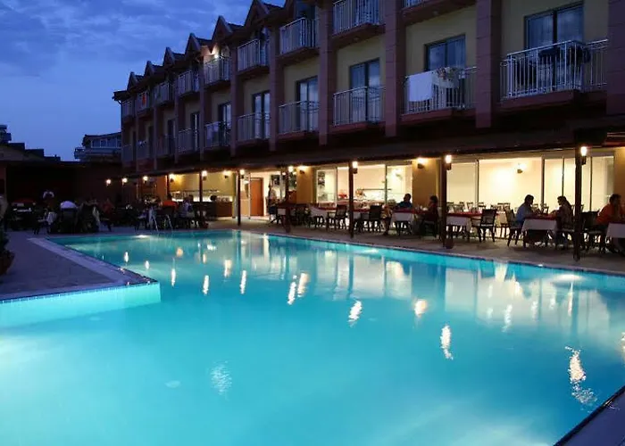 Grand Nar Adult Only 4* קמר