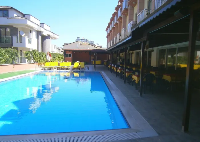 מלון Grand Nar Adult Only 4*