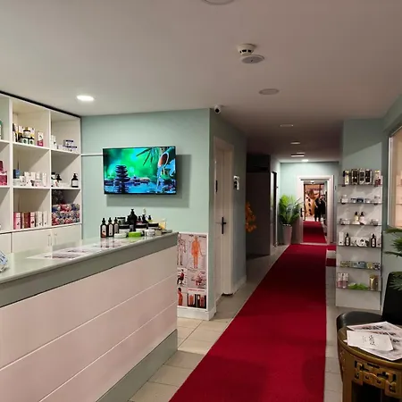 Grand Nar Adult Only 4* קמר